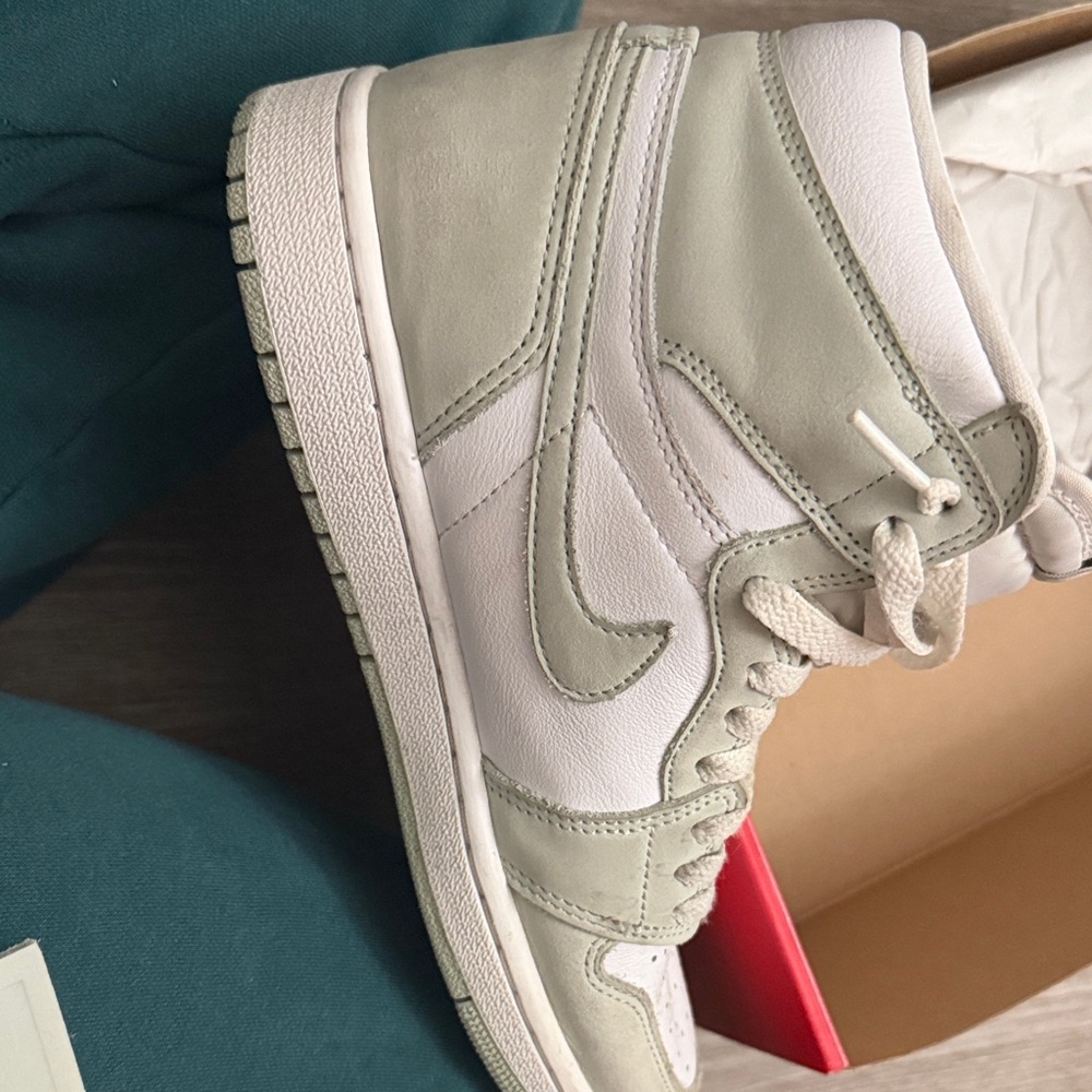 Jordan Women's Sneakers in White and Light Green